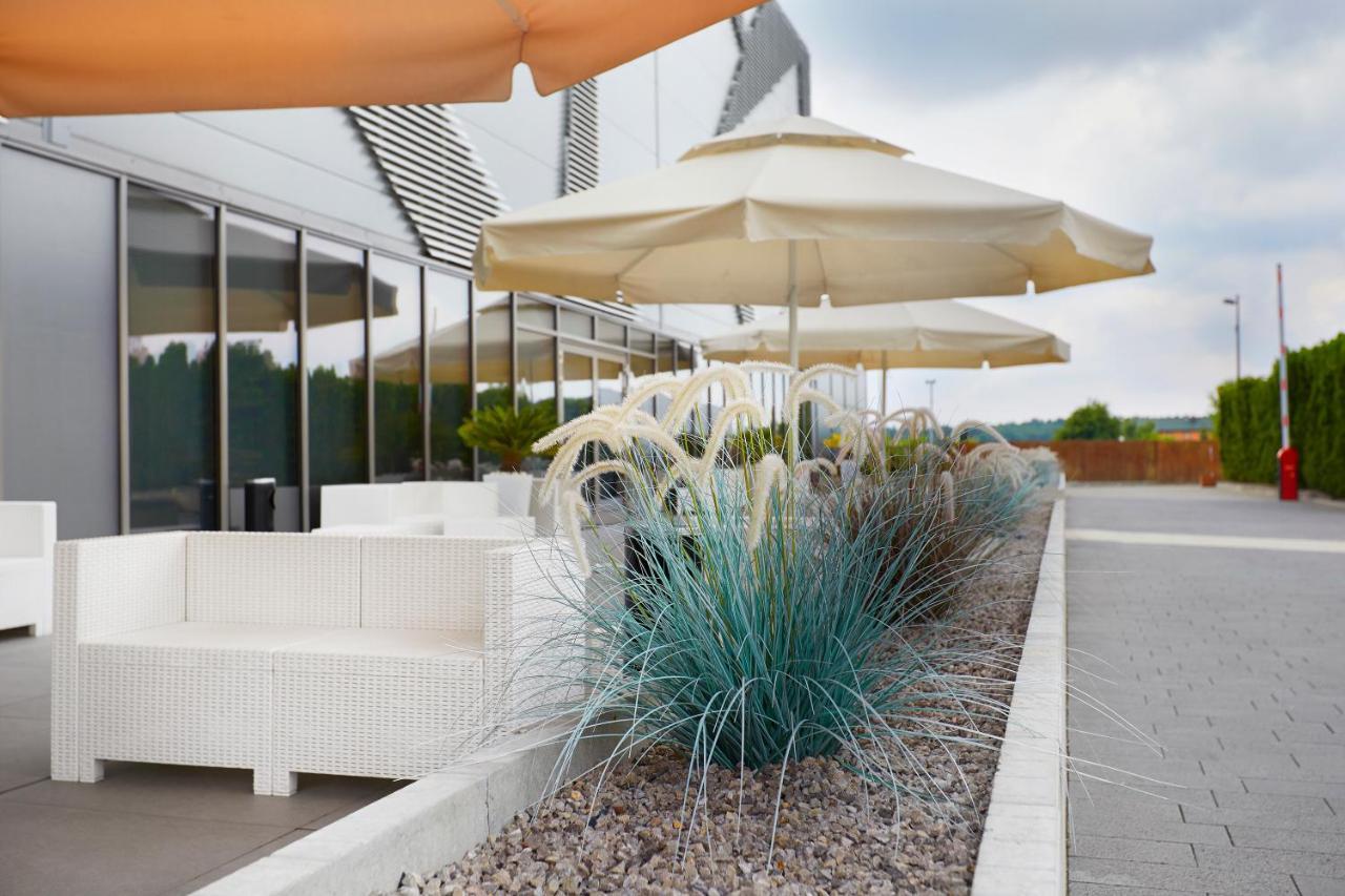 Hotel Porto Radomsko Kültér fotó