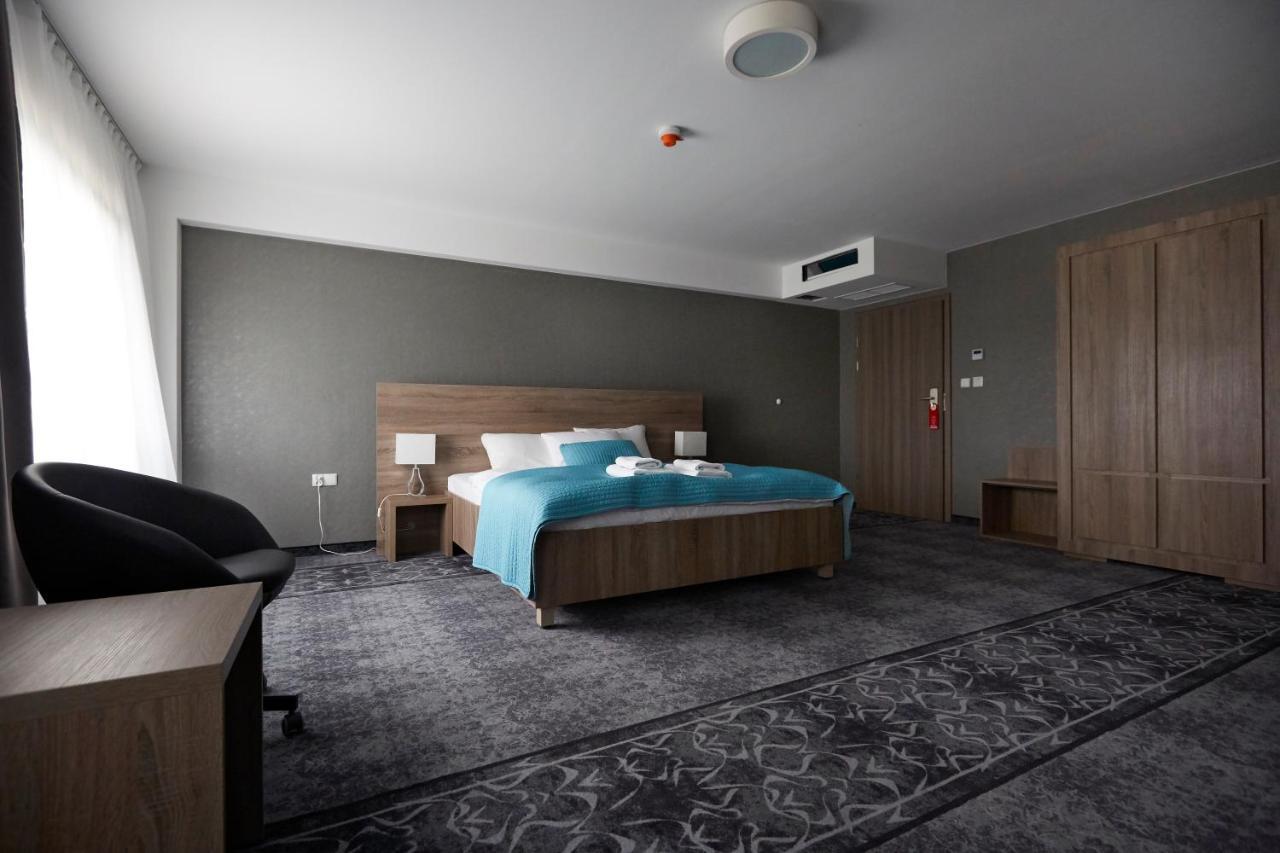 Hotel Porto Radomsko Kültér fotó