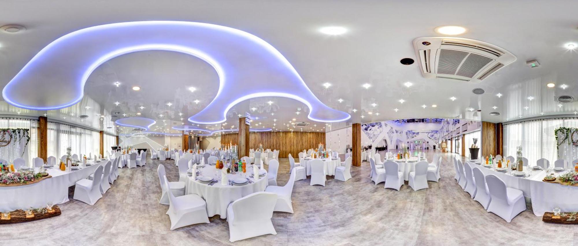 Hotel Porto Radomsko Kültér fotó