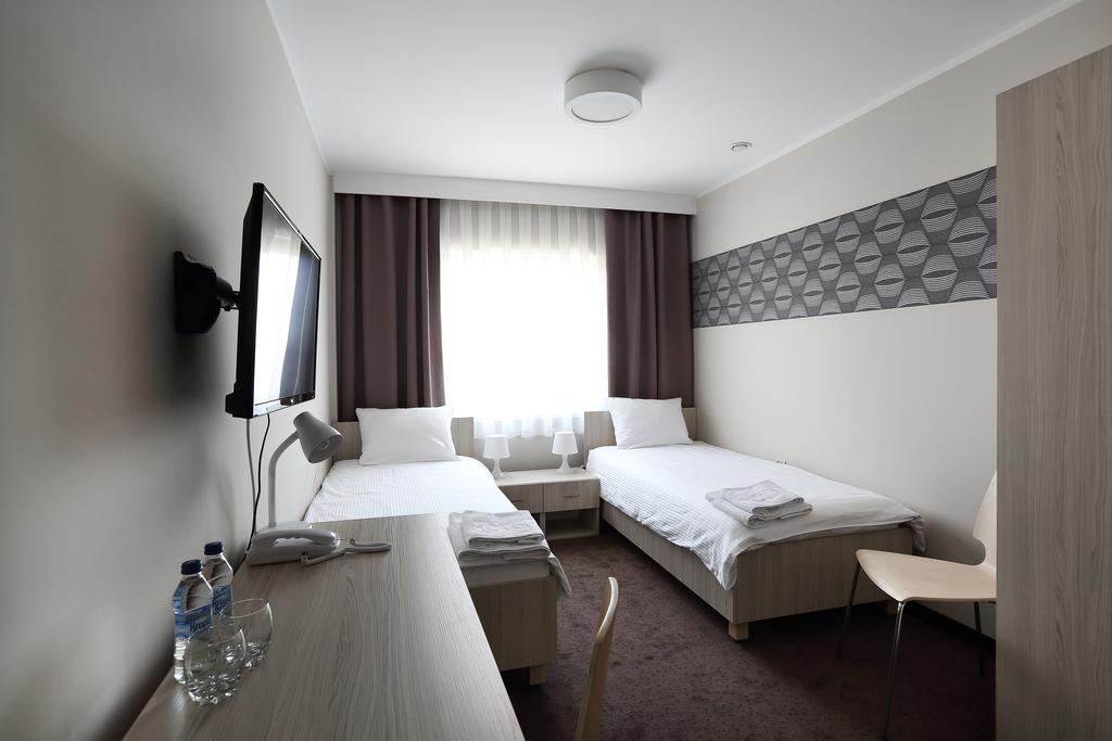 Hotel Porto Radomsko Szoba fotó