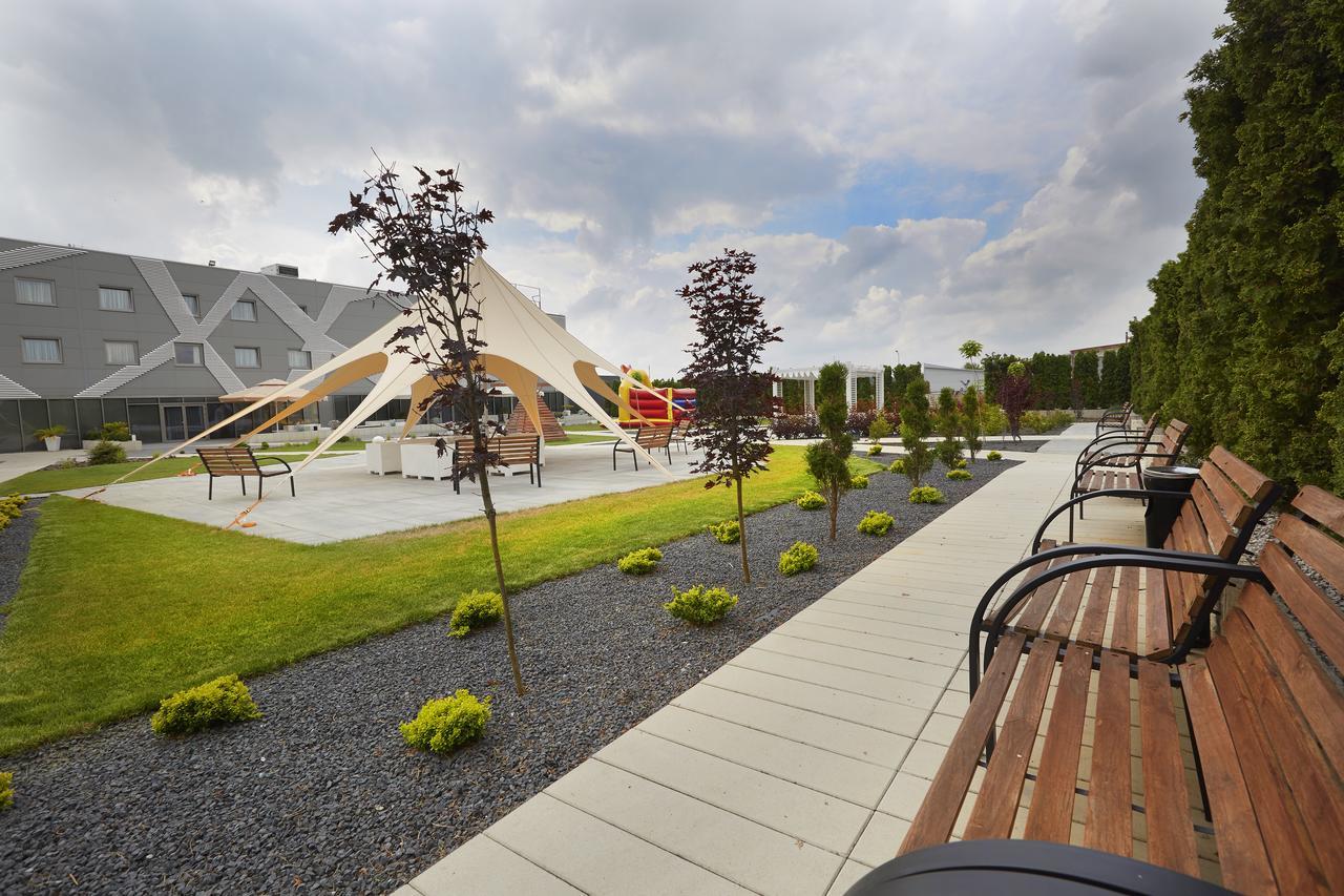 Hotel Porto Radomsko Kültér fotó